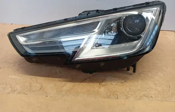 Audi A4 S4 B9 8W Headlight/headlamp 8W0941005