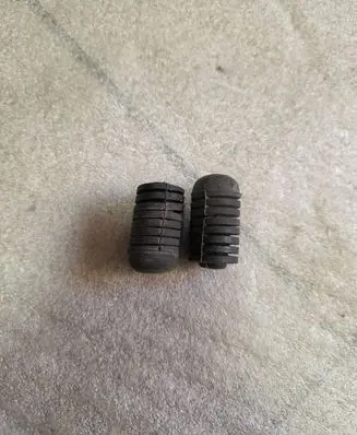 Volkswagen Tiguan Engine compartment rubber 