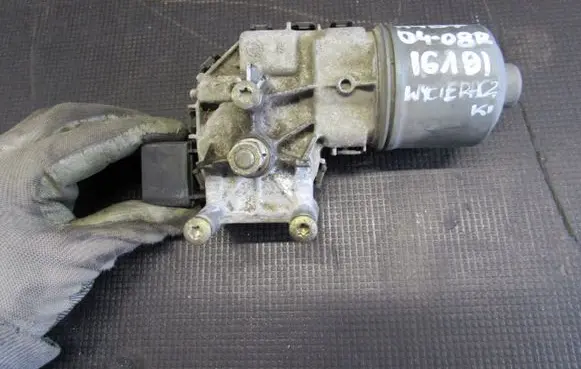Audi A4 S4 B7 8E 8H Wiper motor 0390241509