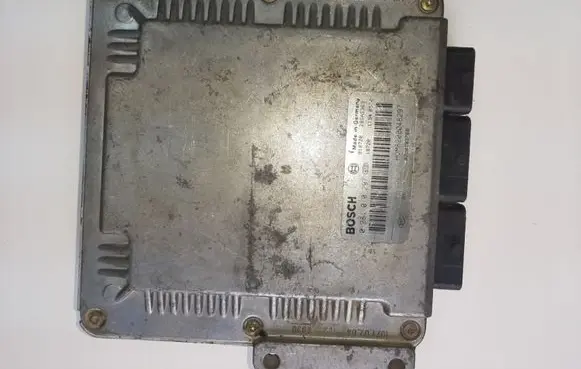 Renault Laguna II Engine control unit/module 0281010297