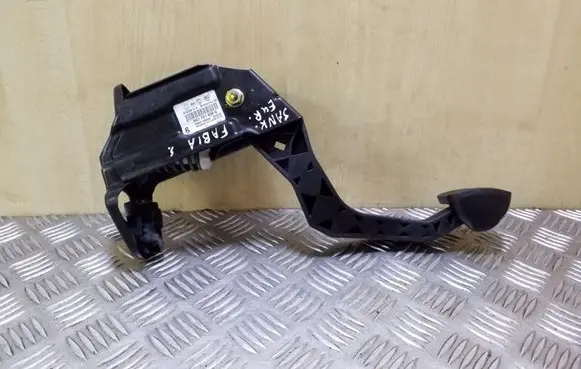 Clutch pedal