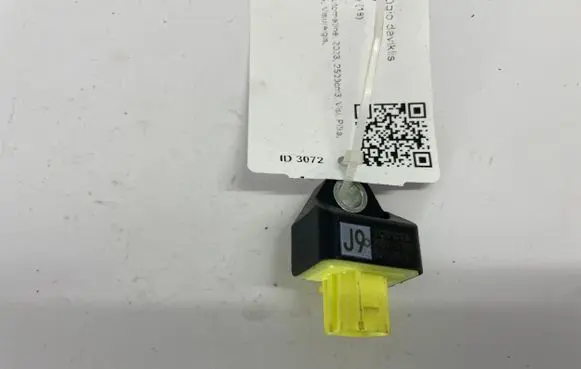 Toyota RAV 4 (XA50) Airbag deployment crash/impact sensor 8983147050