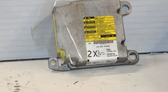 Toyota Avensis T250 Airbag control unit/module 215955102