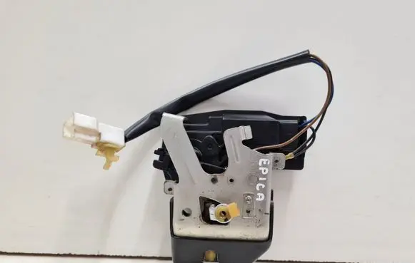 Chevrolet Epica Tailgate/trunk/boot lock/catch/latch