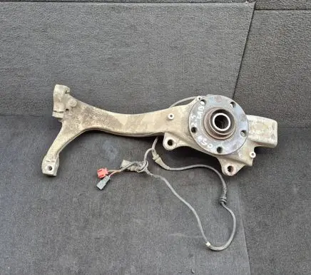 Audi A6 S6 C5 4B Front wheel hub 4B3407254G
