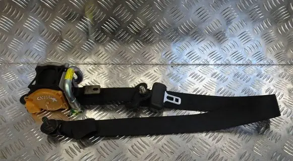 Honda Civic X Front seatbelt