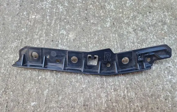 Ford Explorer V Fender mounting bracket FB5317D940AC