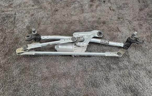 Skoda Kamiq Front wiper linkage and motor 658955023 2GM955119A
