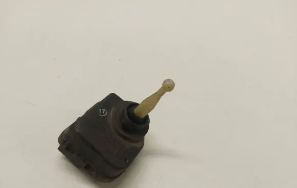 Audi A4 S4 B5 8D Headlight level adjustment motor 4D0941295 0307852315