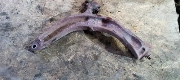 Volkswagen Transporter - Caravelle T5 Front lower control arm/wishbone