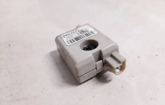 BMW 5 GT F07 Antenna control unit 911826206 9118262