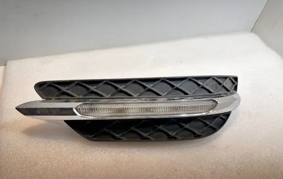 Mercedes-Benz E C207 W207 LED Daytime headlight A2049069000 A2048803324