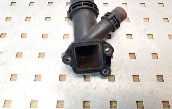 BMW 5 E60 E61 Engine coolant pipe/hose 11122247744