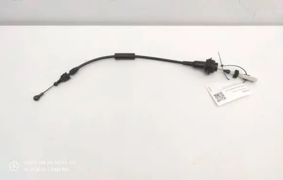 Mercedes-Benz CLK A208 C208 Throttle cable 2083000430
