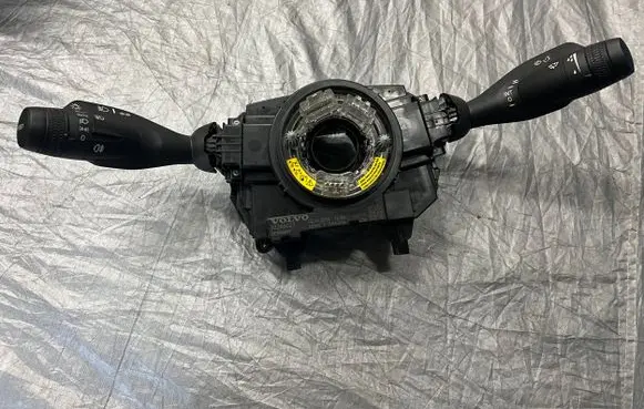 Volvo S60 Indicator stalk 32266027 02052019 D25KE