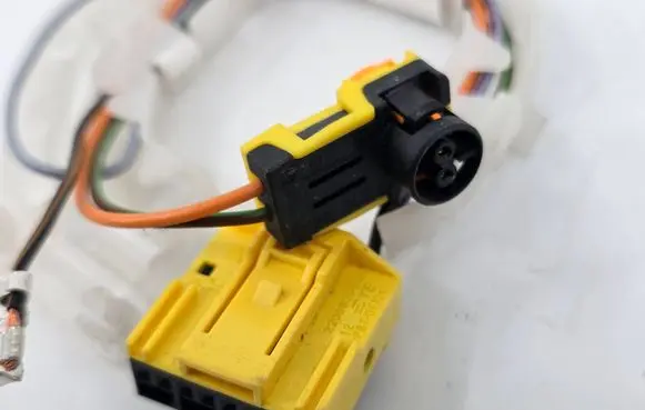 Volvo V60 Airbag squib ring wiring 626101611C