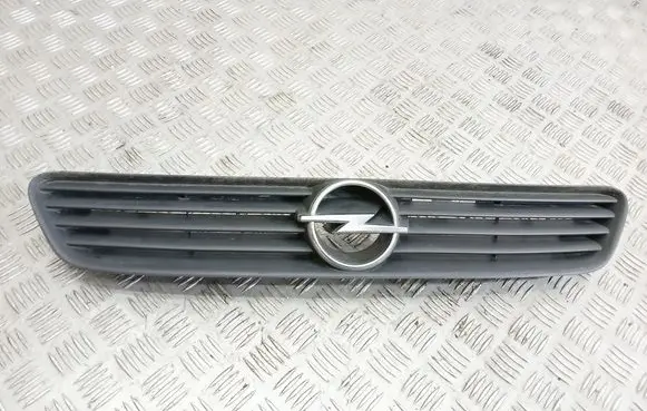 Opel Astra G Front bumper upper radiator grill 90588120