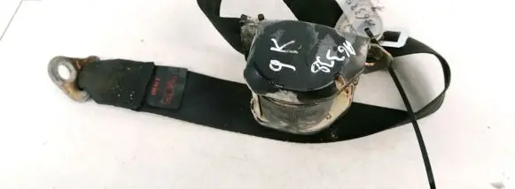 Rear seatbelt