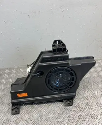 Mercedes-Benz C W204 Parcel shelf speaker A2048202502