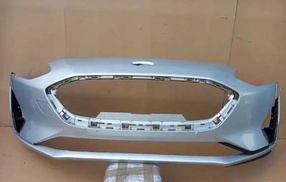 Ford Focus Front bumper JX7B17757Aranzez