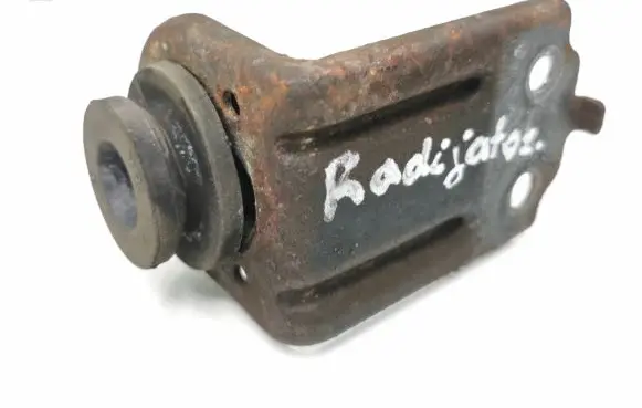 KIA Soul Radiator mount bracket