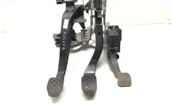 Audi A6 S6 C6 4F Pedal assembly 4F1721117D 4F1721523B 4F0907658A
