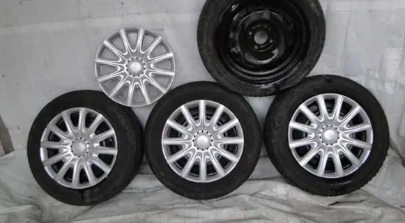 Ford B-MAX R15 steel rim 