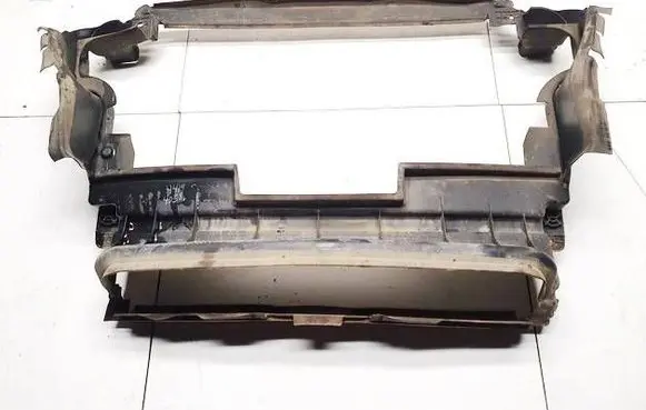 Mercedes-Benz GL X164 Radiator support slam panel a1645000416