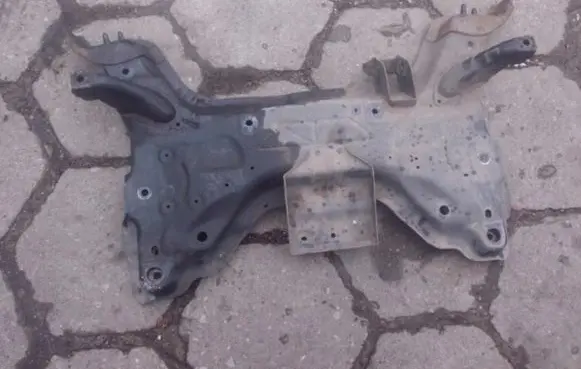 Citroen C4 Grand Picasso Front subframe