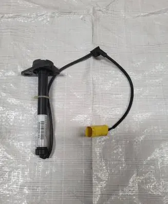 Mercedes-Benz C W205 Bonnet Pedestrian Airbag Actuator 2059060002