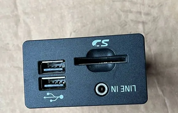 Ford Kuga II USB socket connector 