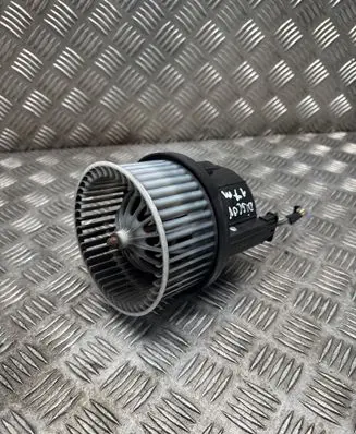 Land Rover Discovery Sport Heater fan/blower 9415300 DT968 B4R230