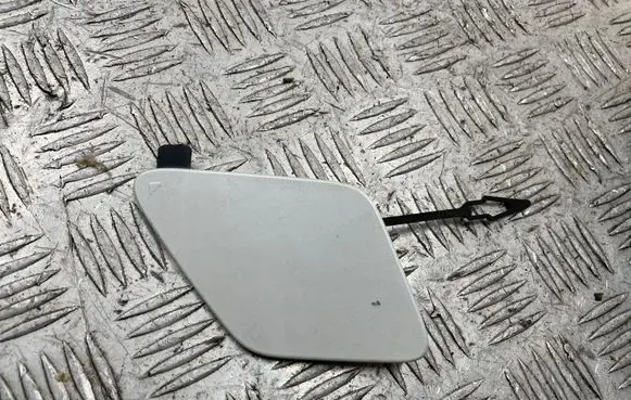 BMW X5 G05 Front tow hook cap/cover 7421840