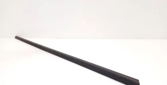 Volvo XC60 Rear door glass trim molding 31402543