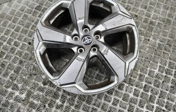 Toyota RAV 4 (XA50) R18 alloy rim 002119