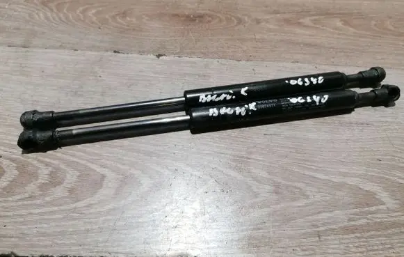 Volvo S40 Tailgate strut 30674971