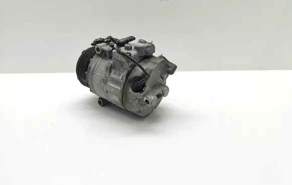 BMW 5 F10 F11 Air conditioning (A/C) compressor (pump) 6987890 698789005 64526987890