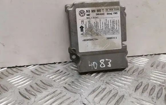 Skoda Octavia Mk2 (1Z) Airbag control unit/module 1K0909605T