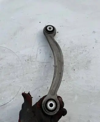 Mercedes-Benz C W204 Rear upper control arm/wishbone a20409F1