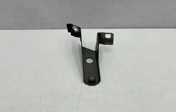 BMW 4 F36 Gran coupe Fender mounting bracket 7293724
