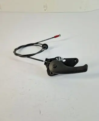 Volvo V40 Engine bonnet (hood) release handle 31278799