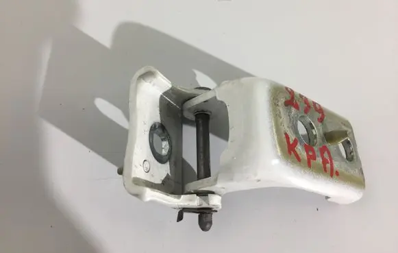 Peugeot Expert Front door lower hinge ES70