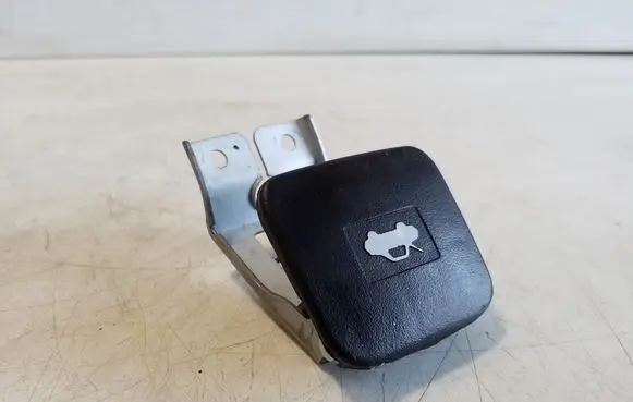 Chevrolet Captiva Engine bonnet (hood) release handle 