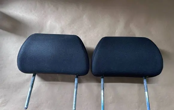 Ford Mondeo Mk III Front seat headrest 