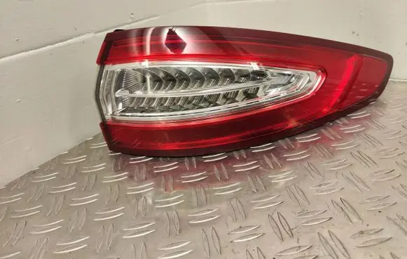 Ford Mondeo MK V Rear/tail lights DS7313404FH 21030206 CD391RCL5D