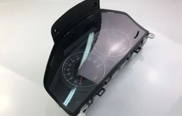 Volvo V60 Speedometer (instrument cluster) 31270899AA