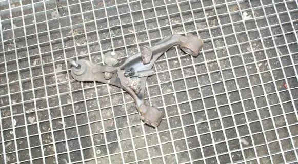 Land Rover Range Rover Sport L320 Front lower control arm/wishbone RBJ500850