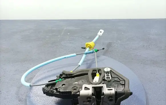 BMW M3 Rear door lock 7445046