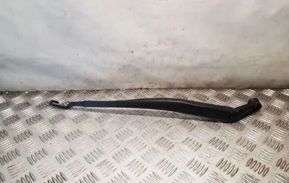 Lexus RX 450H Front wiper blade arm
