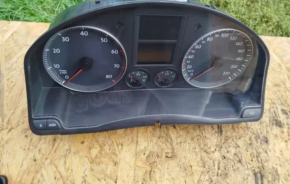 Volkswagen Golf V Speedometer (instrument cluster) 1K0920851 110080246 V0020000